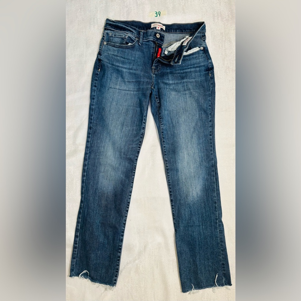 Lucky Brand Sweet Straight Mid Rise Streight Leg Raw/Hem 90s/2000 Bibe